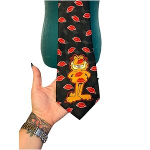Garfield  Showered in Kisses Novelty Necktie Valentine's Day Keith Daniels